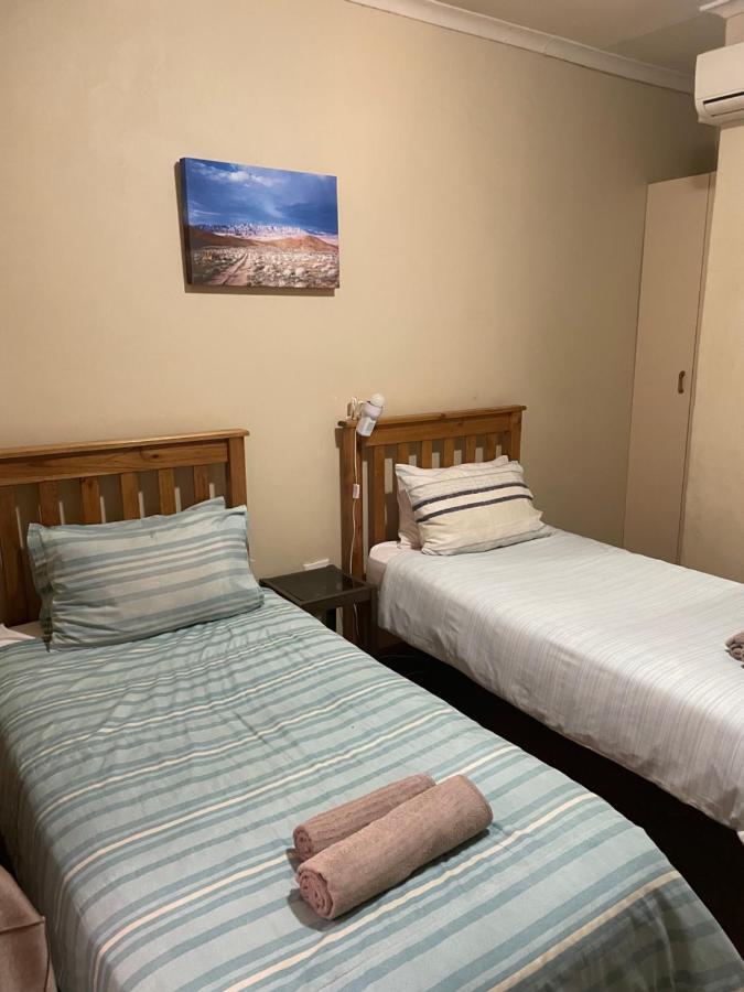 Azalea Bnb Kuruman Exterior photo